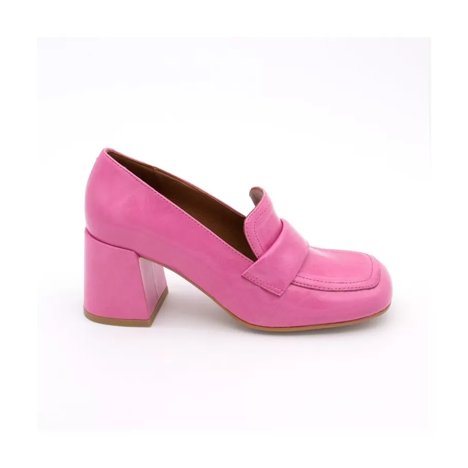 Last Units<Ángel Alarcón Abdul - Block Heeled Moccasin Pump With Rounded Shapes