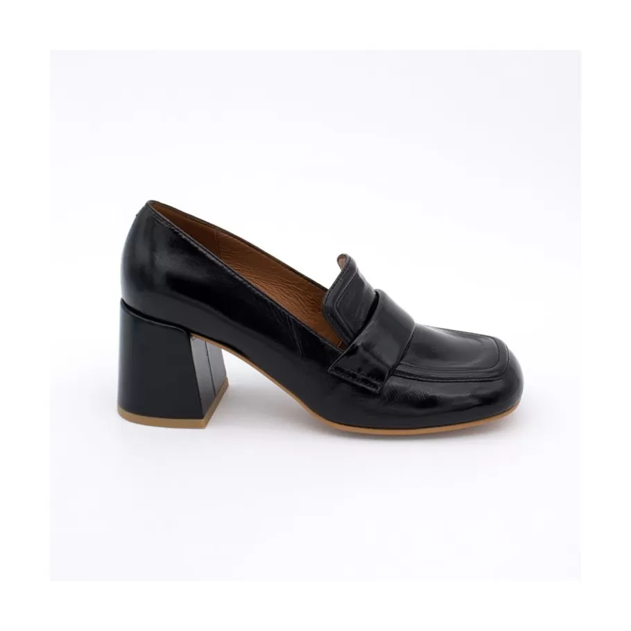 Last Units<Ángel Alarcón Abdul - Block Heeled Moccasin Pump With Rounded Shapes