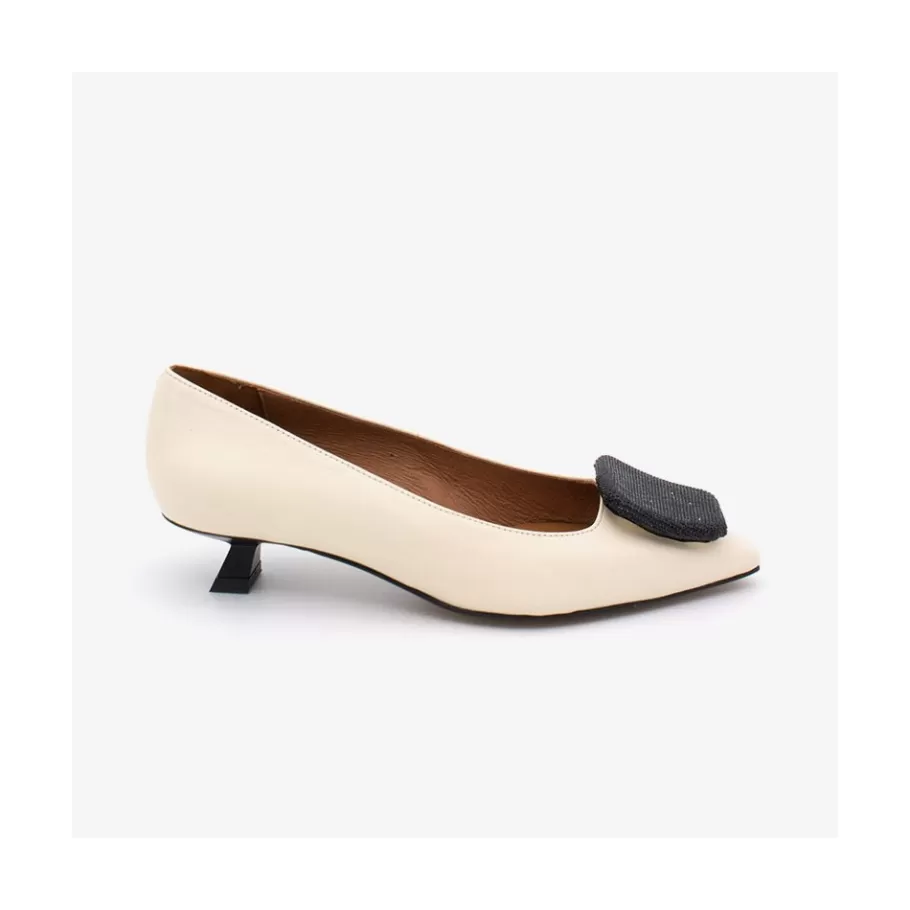 Pumps And High Heels<Ángel Alarcón Casey - Women S Leather Pointed Toe Pumps With Low Heel