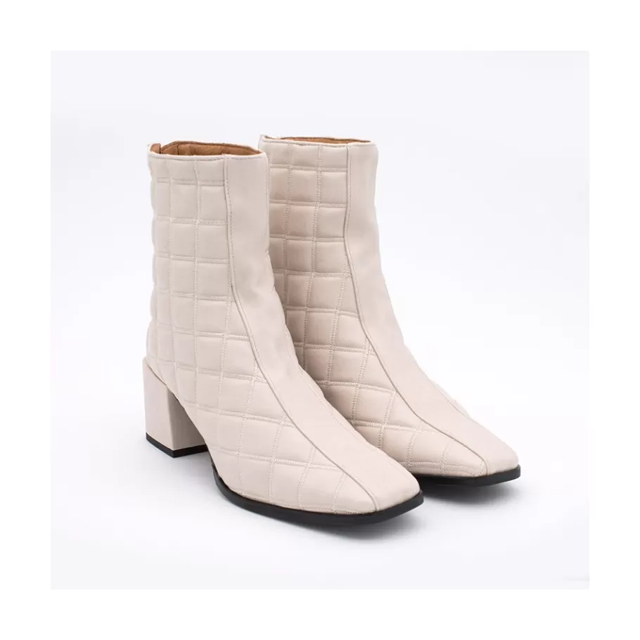 Last Units<Ángel Alarcón Hegen - Foamed Leather Ankel Boots