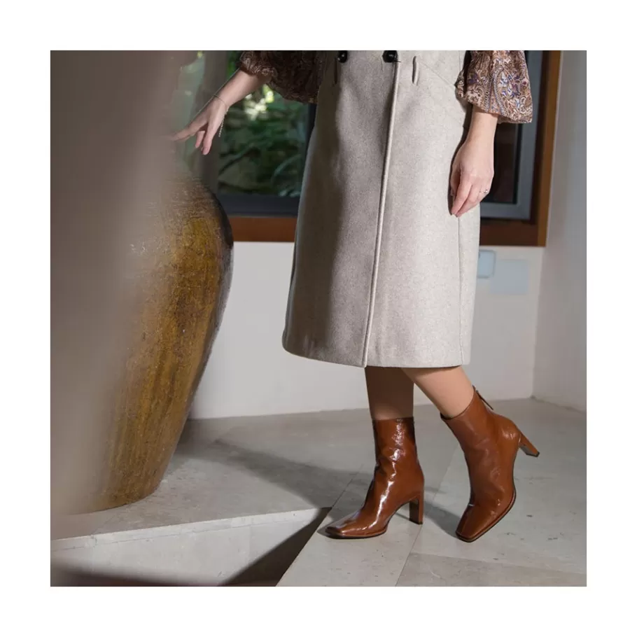 Last Units<Ángel Alarcón Lauryn - Leather Ankle Boots With A Metallic Ornament
