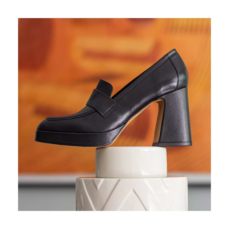 pinay__leather_women_s_moccasin_with_block_heel_and_platform_3-2.webp Heeled Shoes<Ángel Alarcón Pinay - Leather Women S Moccasin With Block Heel And Platform
