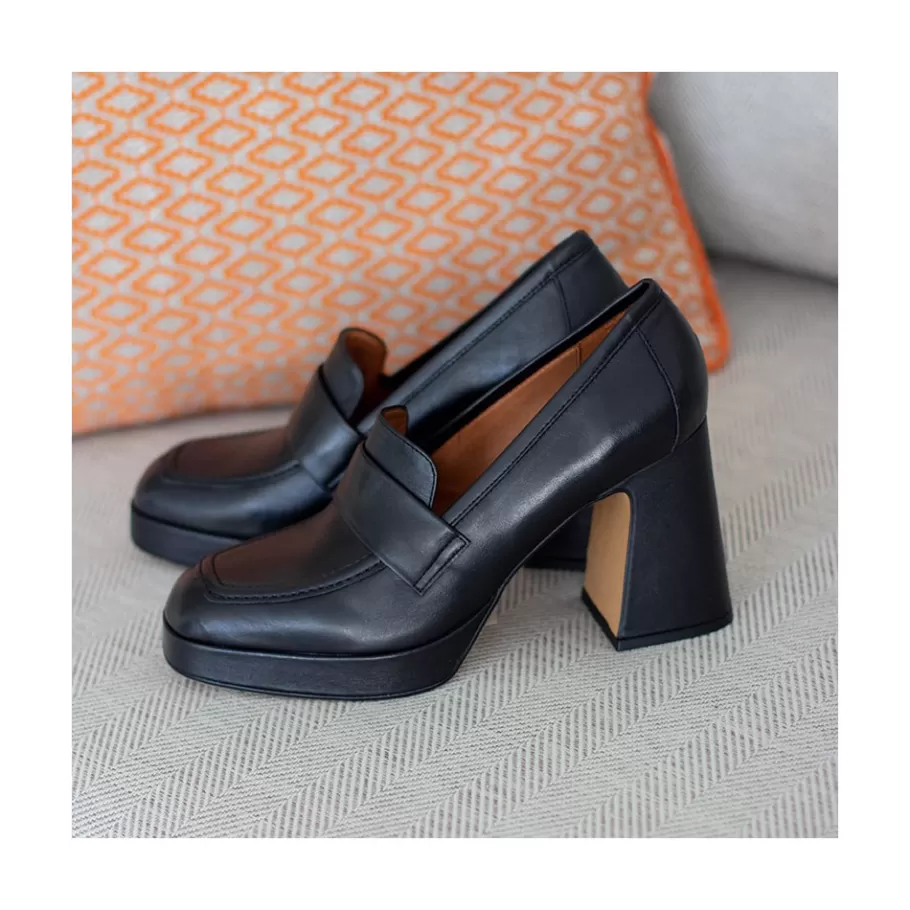 pinay__leather_women_s_moccasin_with_block_heel_and_platform_7.webp Heeled Shoes<Ángel Alarcón Pinay - Leather Women S Moccasin With Block Heel And Platform