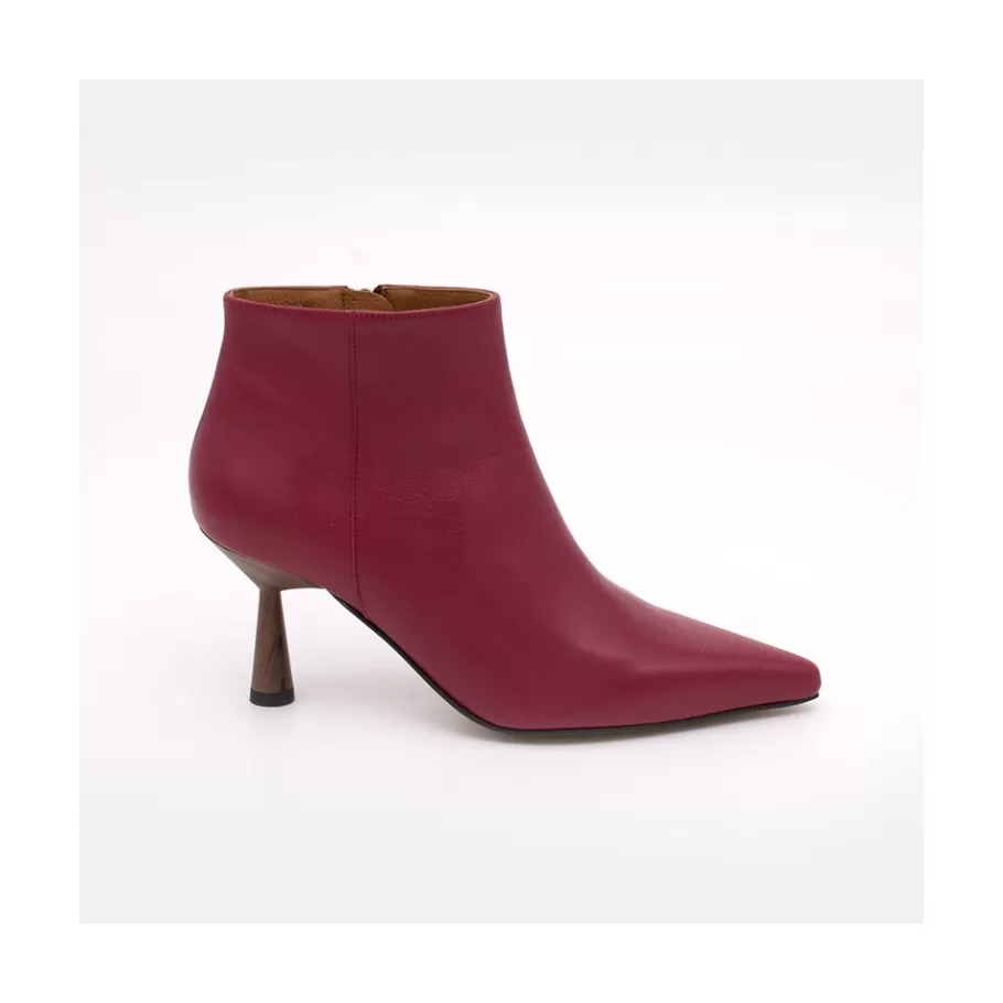 Last Units<Ángel Alarcón Ruth - Leather Pointed Toe Heeled Ankle Boots